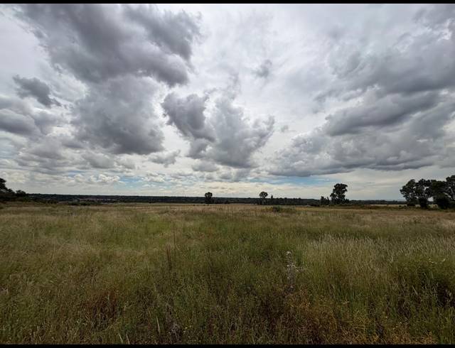 1,993M² VACANT LAND FOR SALE IN VAALPARK